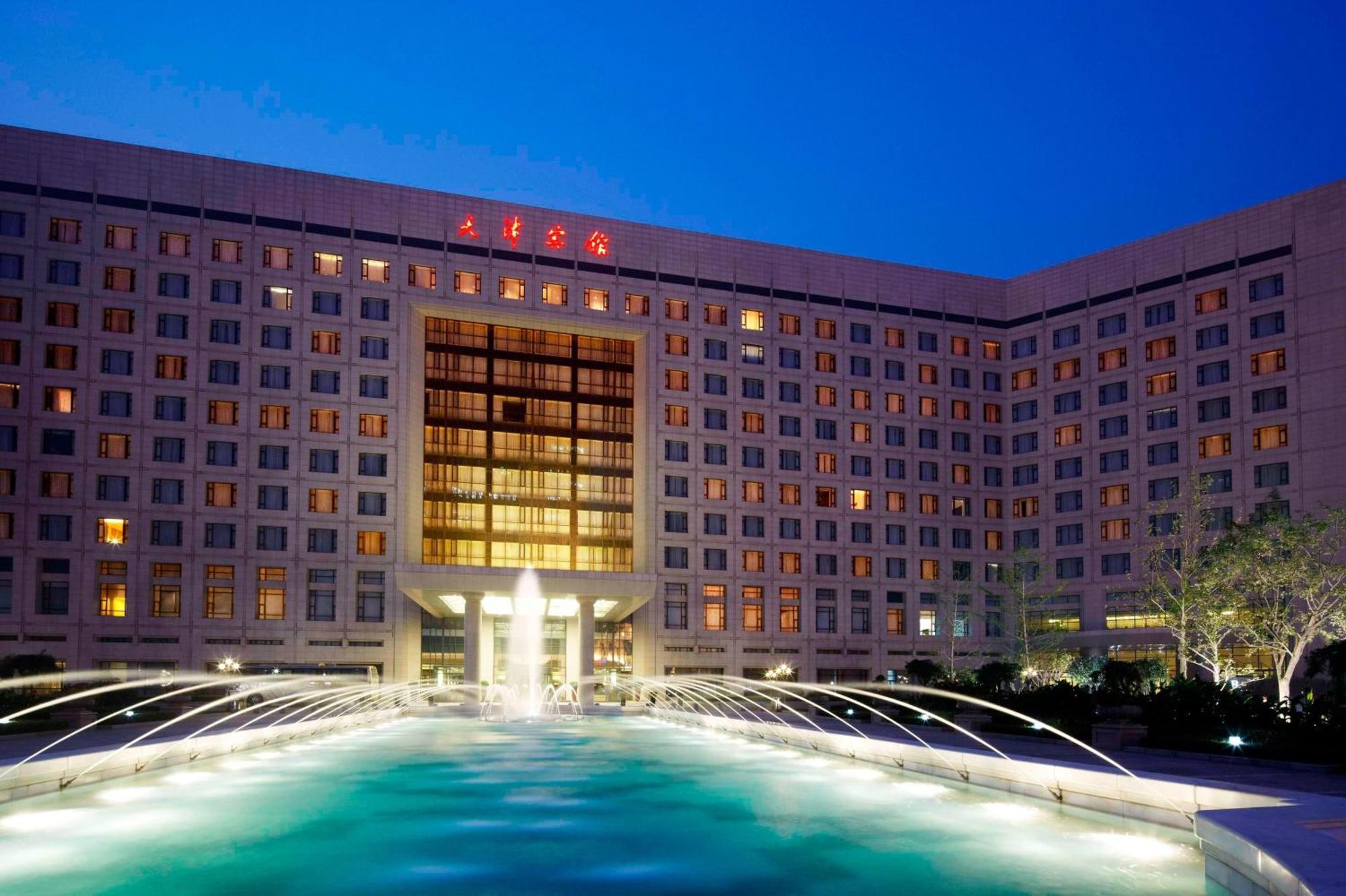 Renaissance Tianjin Lakeview Hotel Екстер'єр фото